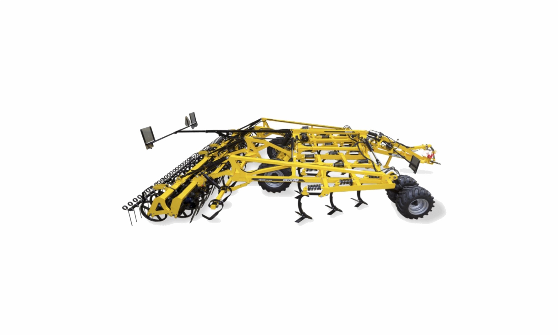 FENIX FO – Cultivator universal

 	Cultivarea intensă și precisă a miriştilor și afânarea profundă până la 35 cm.
 	Tracțiunea tractorului consolidată datorită cilindrului hidraulic cu acumulator pe bara de tracțiune.
 	Protecție non-stop a fiecărui organ activ împotriva supraîncărcării.
 	Rând unic de organe active spate =  creșterea calității muncii.
 	Degajare la sol mare – 86 cm.
 	Dălți Long Life (40 mm/80 mm).