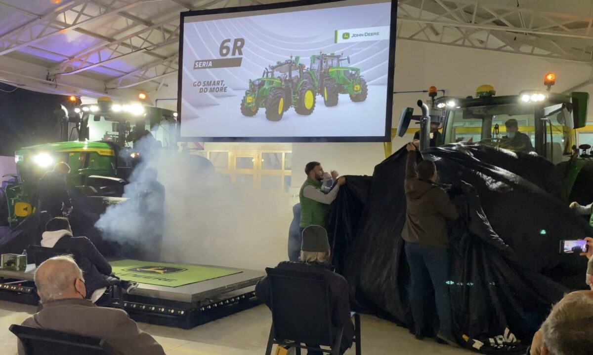 IPSO Agricultură a lansat oficial noile tractoare John Deere din Seria 6R pe piața din România