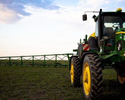 Cum să alegi tractorul potrivit pentru ferma ta?