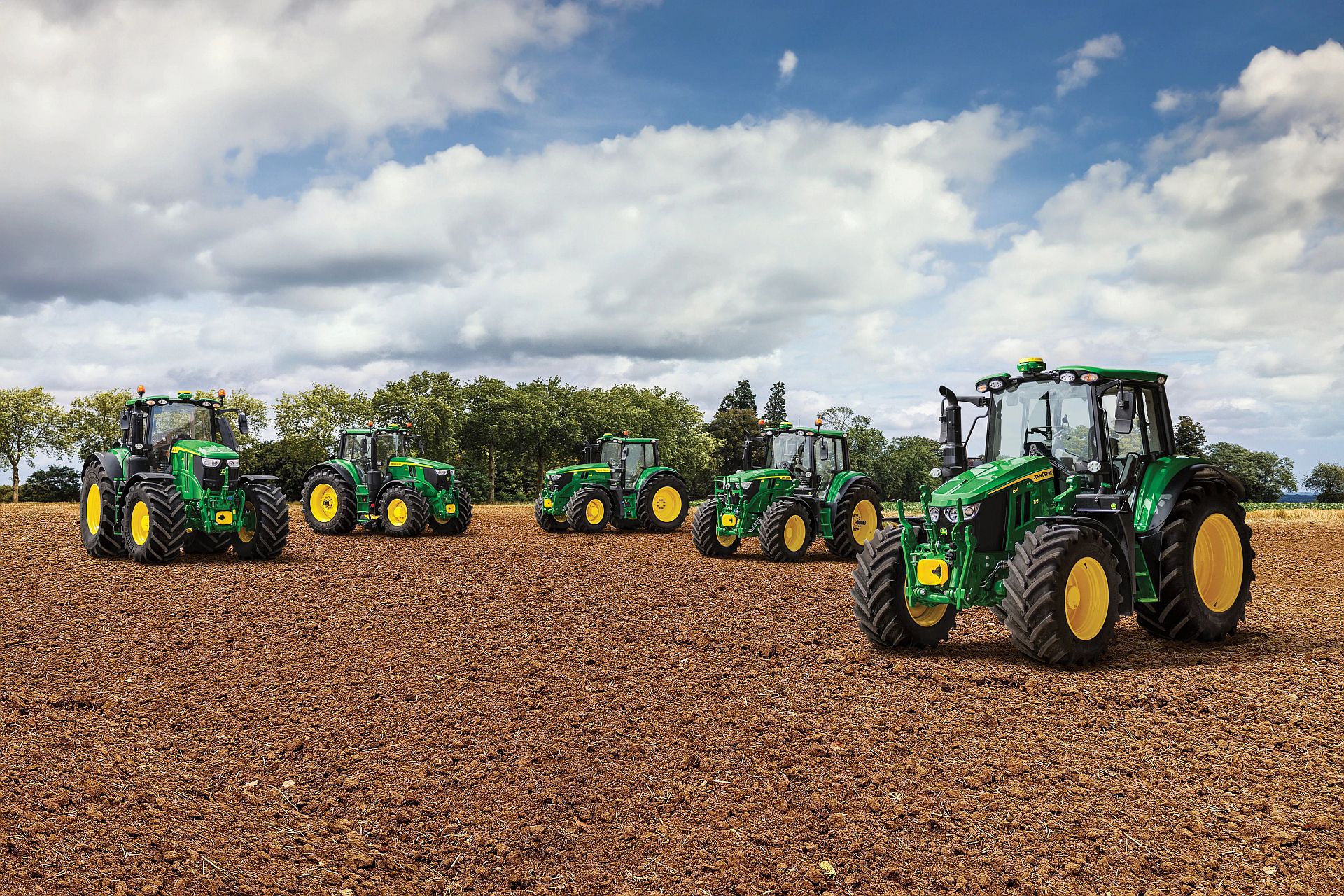 Noile tractoare John Deere 6M, disponibile acum și în România!